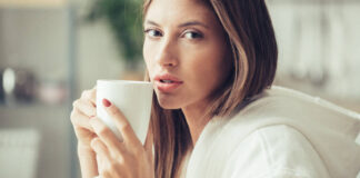 Da li je čaj zdraviji napitak od kafe? Evo što kaže stručnjak