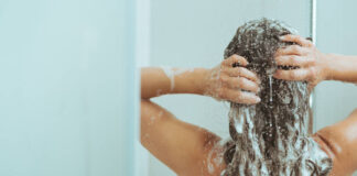 Tri greške koje radimo s kosom kod kuće i u salonima, a utječu na ispadanje i lomljenje kose